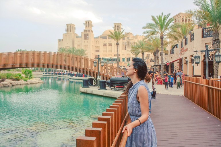 15803905829594913711